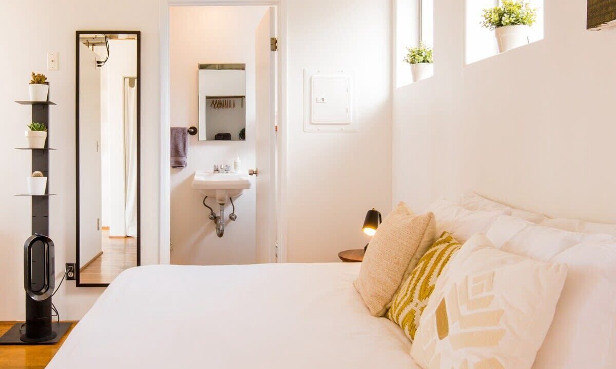 Photo of Bedroom in Little Italy
