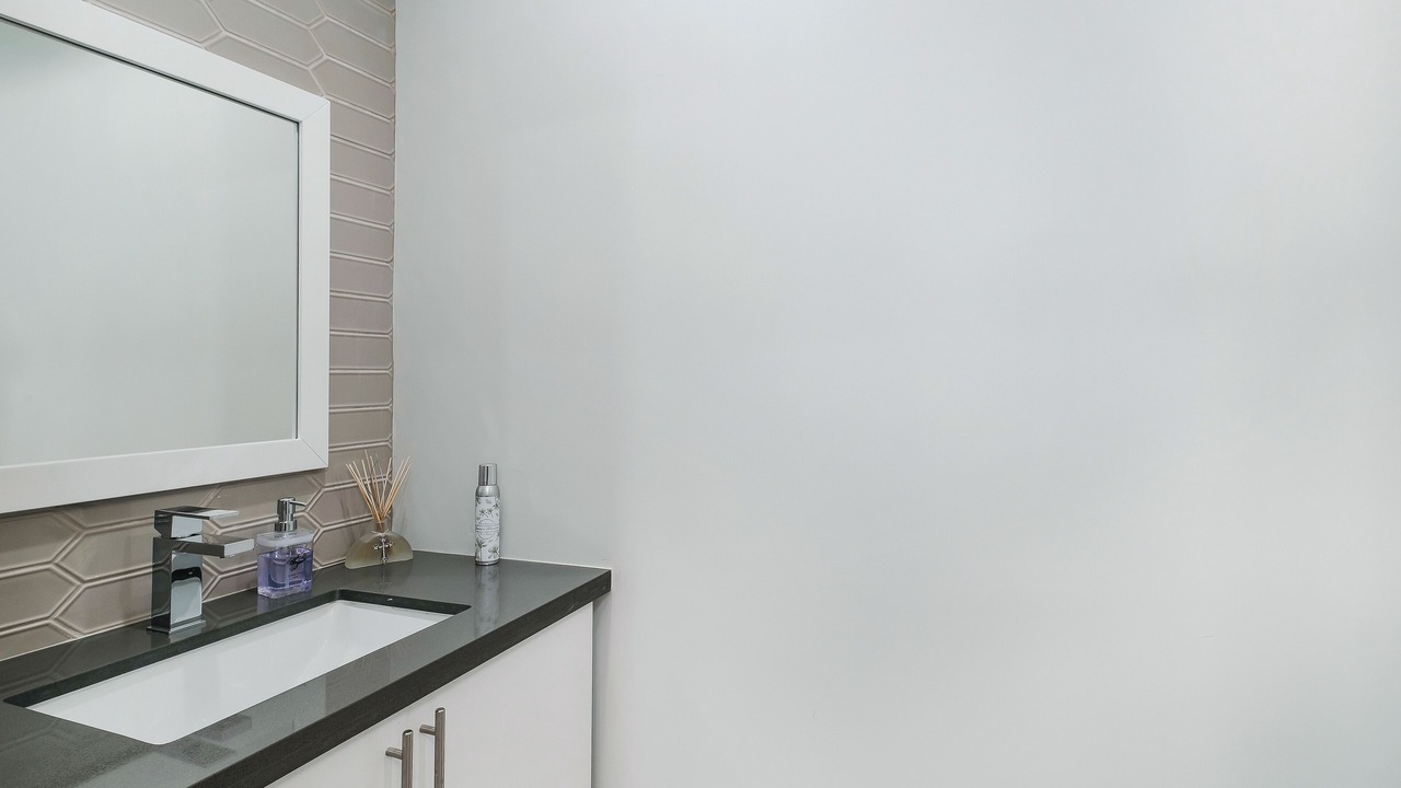Photo of Bathroom in Hollywood