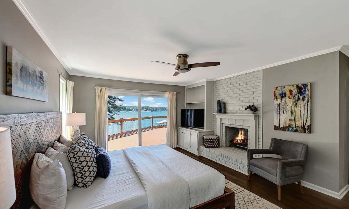 Photo of Bedroom in Mooresville