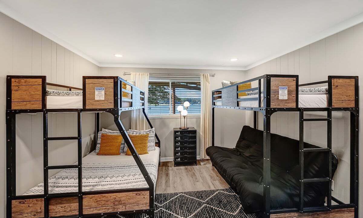 Photo of Bedroom in Mooresville