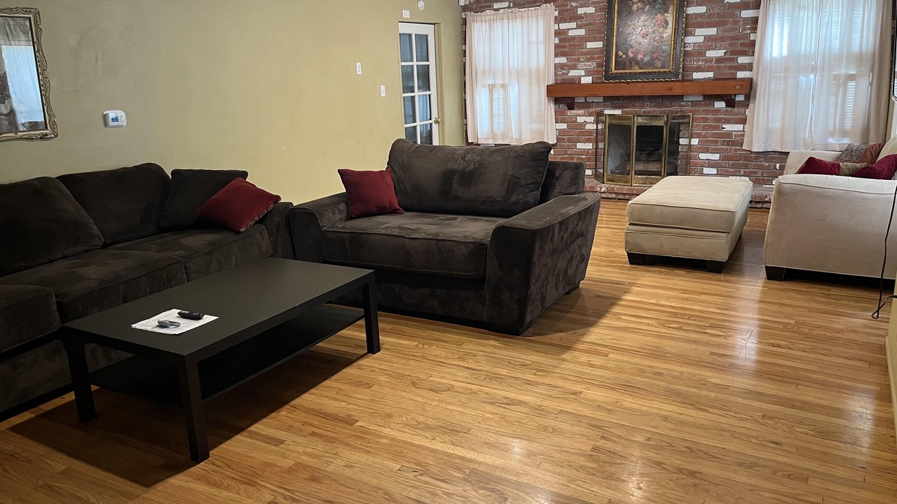 Photo of Livingroom in Mission Valley West