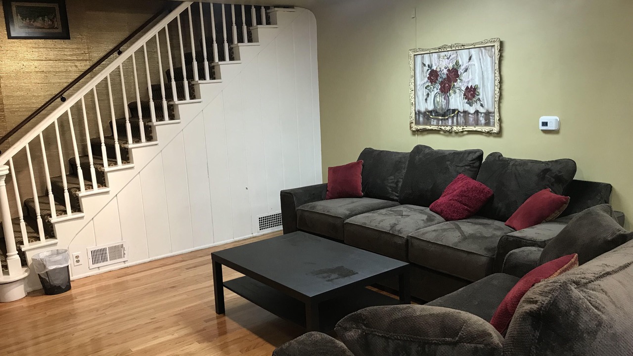 Photo of Livingroom in Mission Valley West