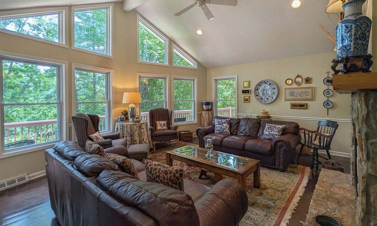 Photo of Livingroom in Lake Junaluska