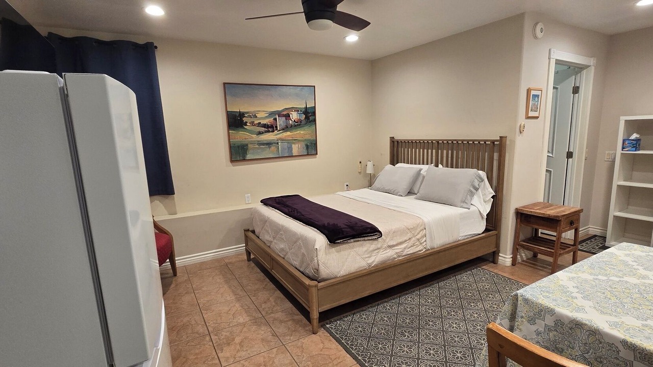 Photo of Bedroom in Agoura Hills