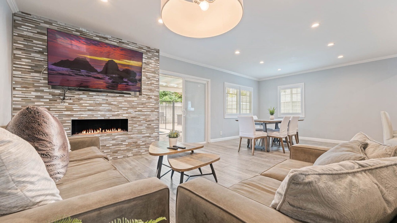 Photo of Livingroom in Lake Balboa