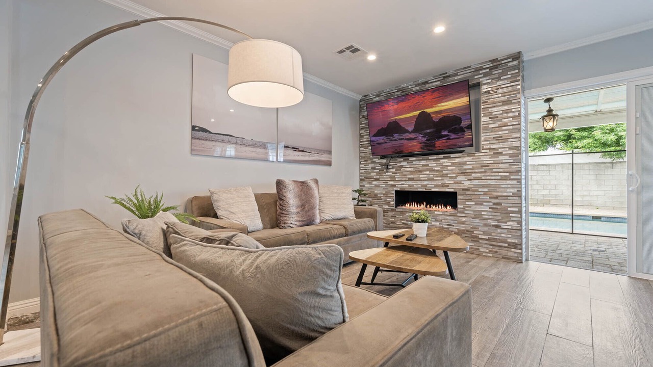 Photo of Livingroom in Lake Balboa