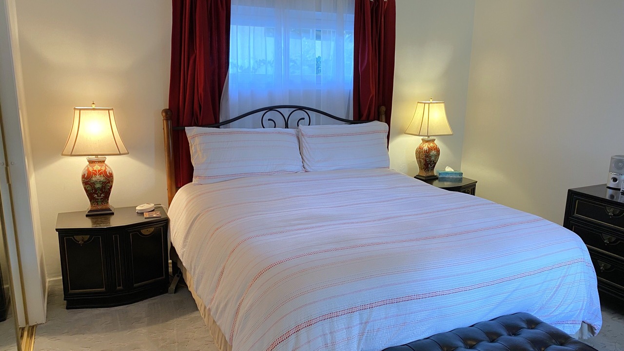 Photo of Bedroom in Ladera Heights