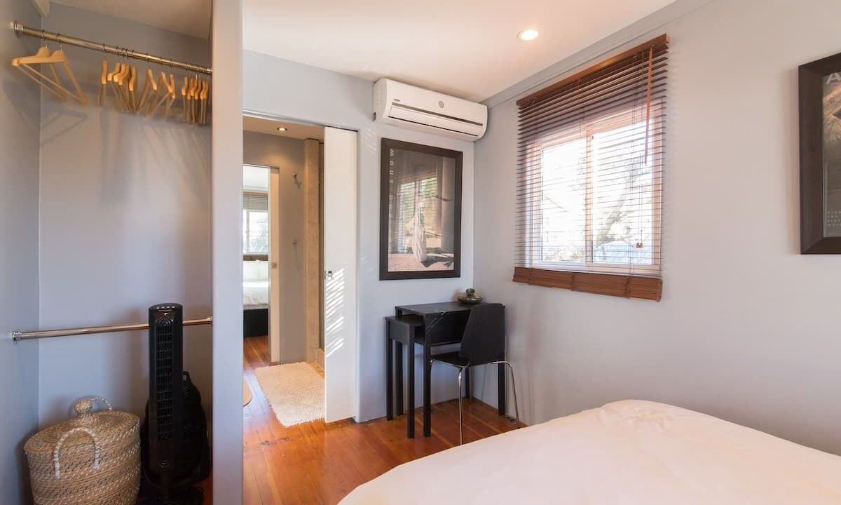Photo of Bedroom in Ocean Beach