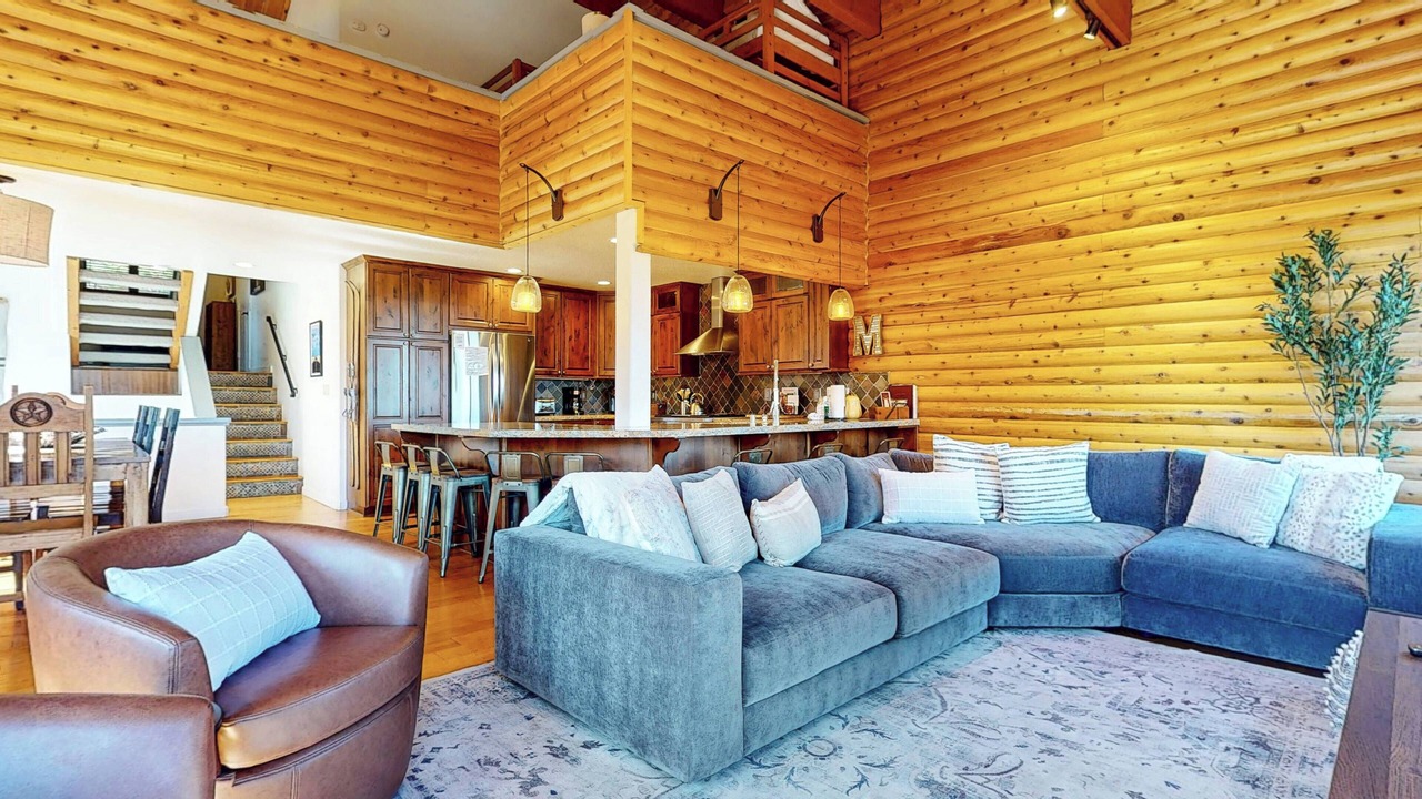 Photo of Livingroom in Mammoth Lakes