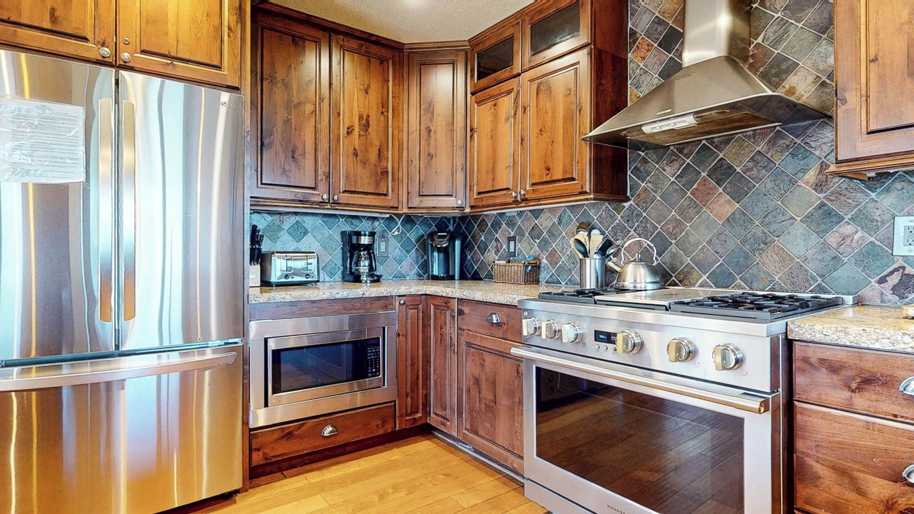 Photo of Kitchen in Mammoth Lakes