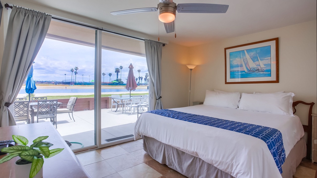 Photo of Bedroom in Mission Beach
