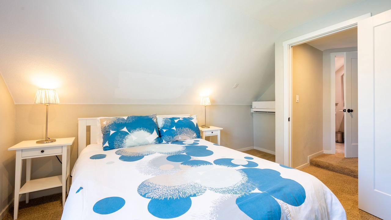 Photo of Bedroom in Santa Cruz