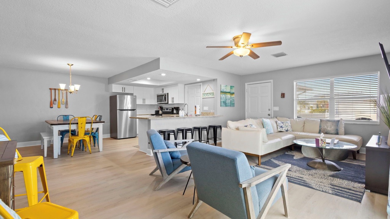 Photo of Livingroom in New Smyrna Beach