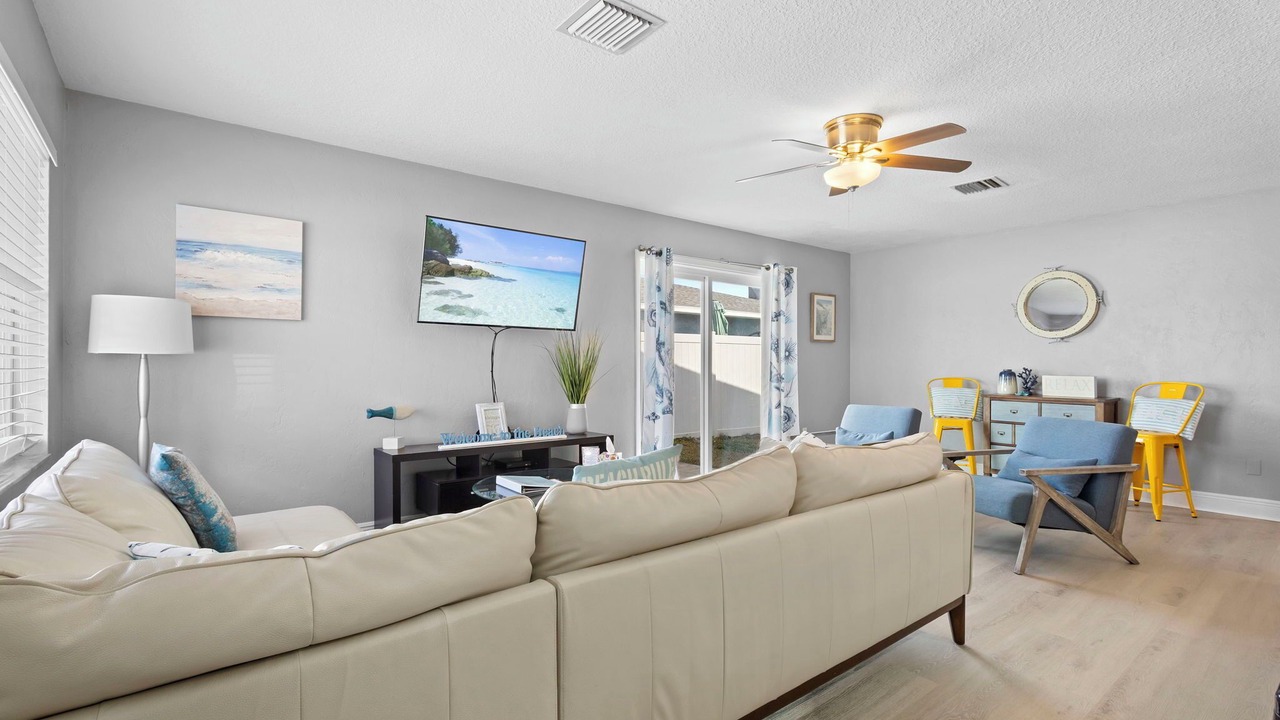 Photo of Livingroom in New Smyrna Beach