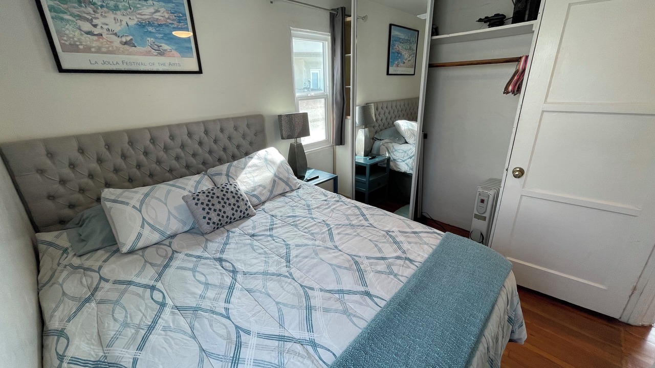 Photo of Bedroom in Mission Beach