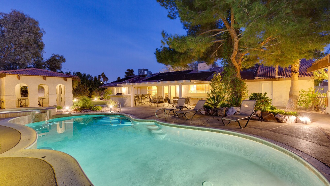 Photo of Outdoor in Paradise