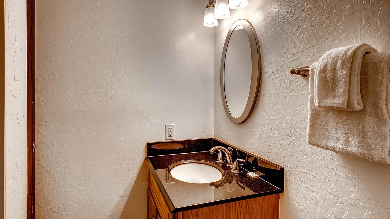 Photo of Bathroom in Yosemite West