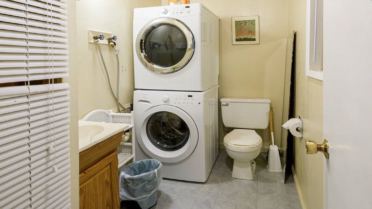 Photo of Bathroom in Glacier