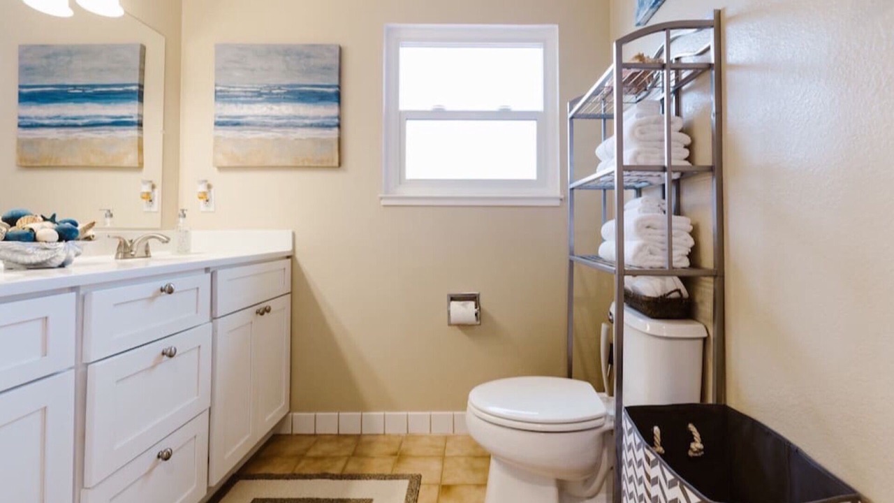 Photo of Bathroom in Seaside