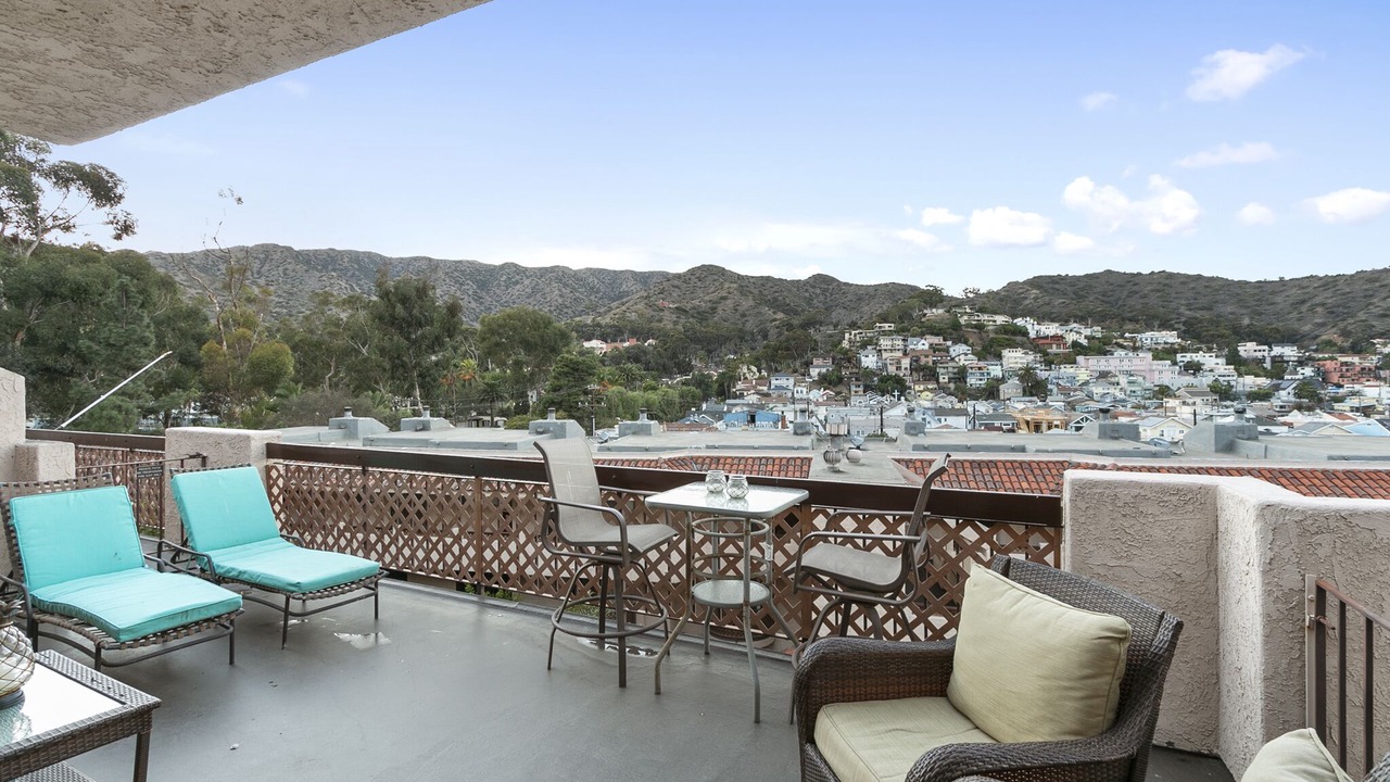 Photo of Patio Balcony in Avalon