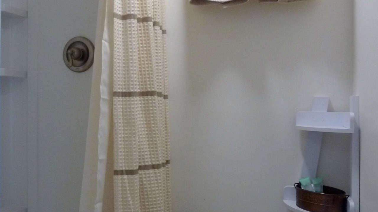 Photo of Bedroom in Boonville