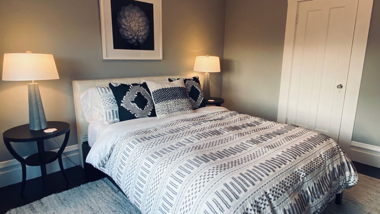 Photo of Bedroom in Dolores Heights