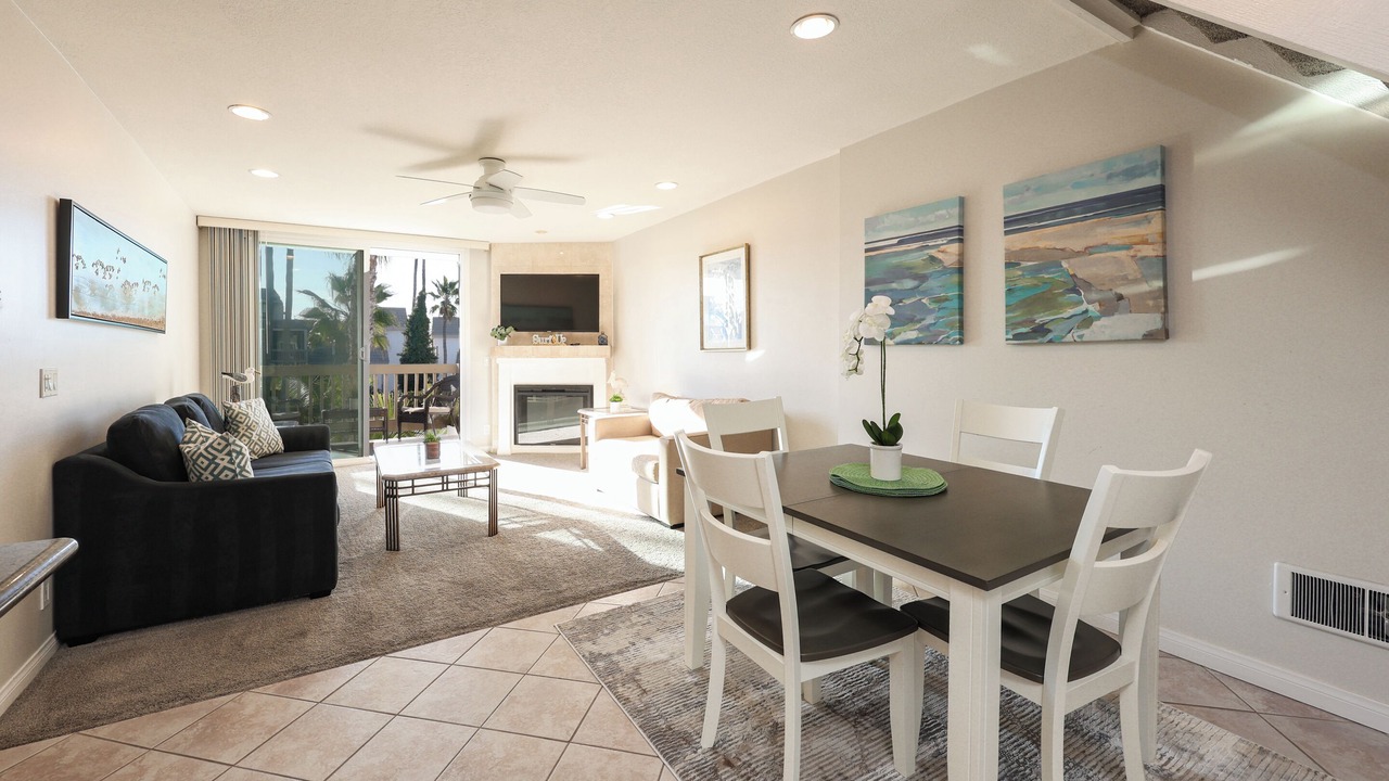 Photo of Livingroom in Townsite