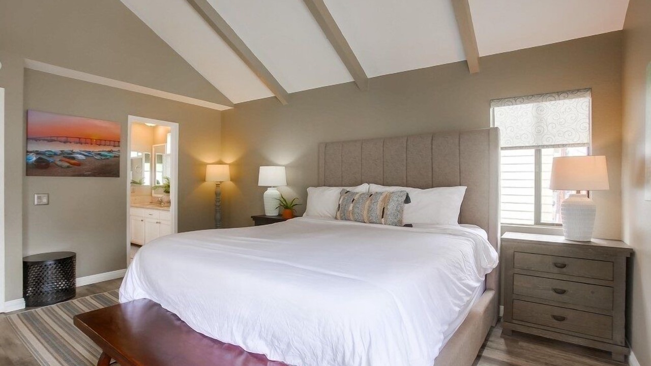 Photo of Bedroom in Mission Beach