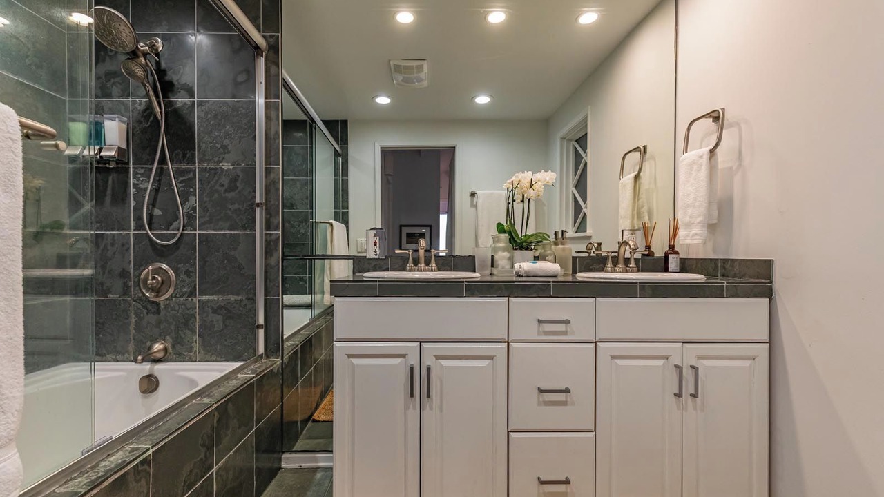 Photo of Bathroom in Malibu