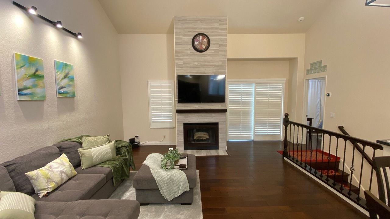 Photo of Livingroom in University City