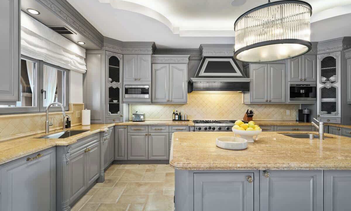 Photo of Kitchen in Hollywood Hills West