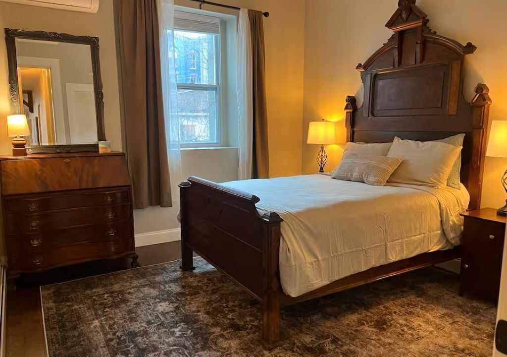 Photo of Bedroom in Mansion Area