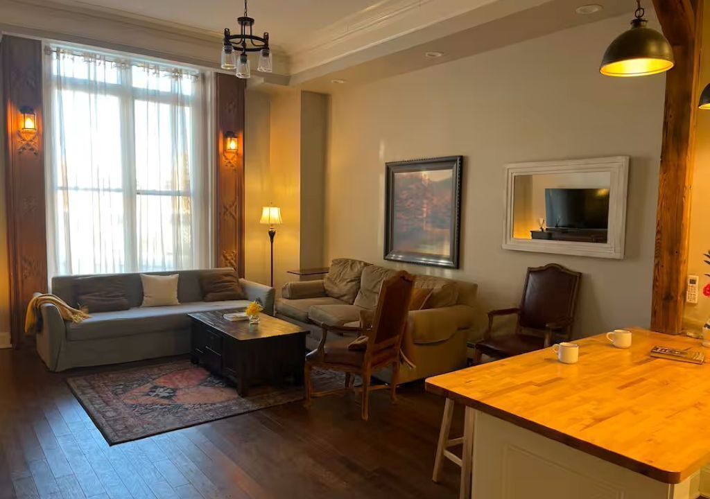Photo of Livingroom in Mansion Area