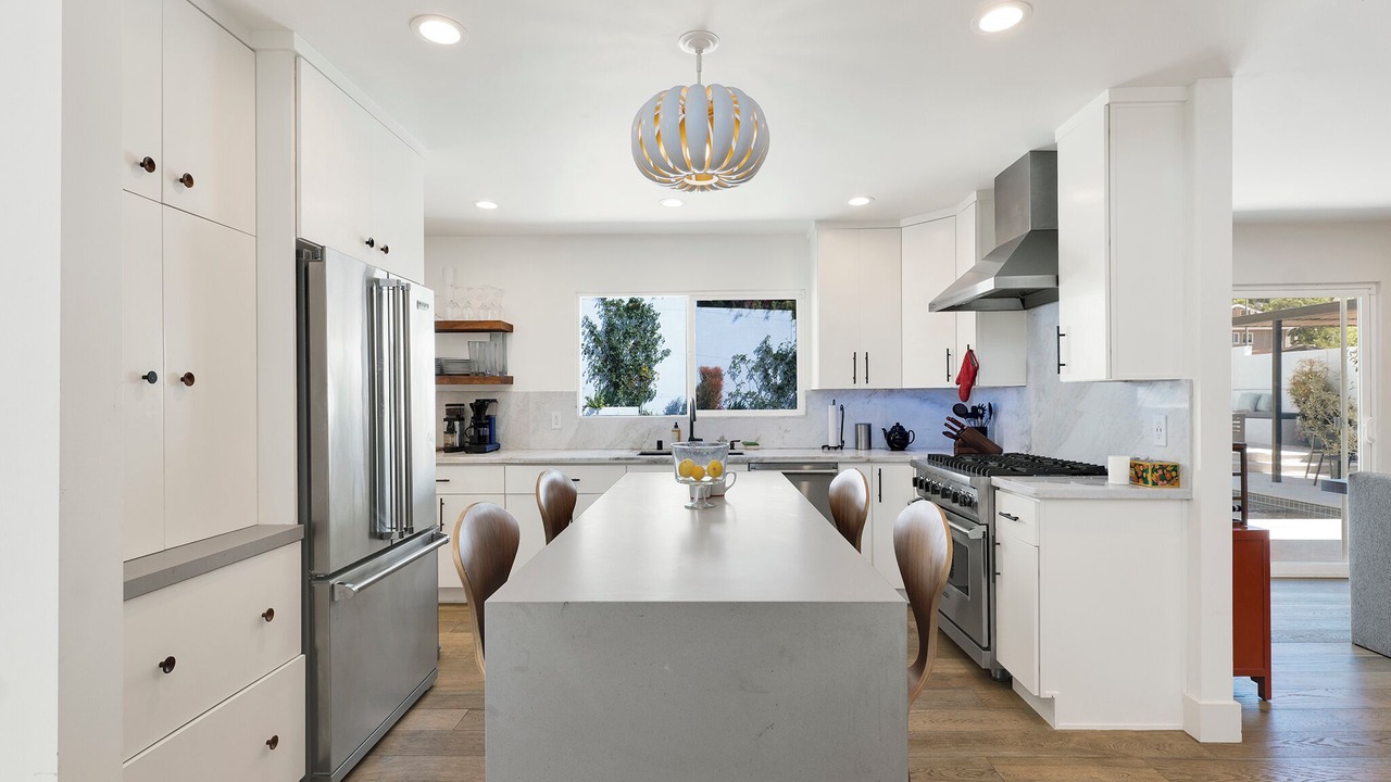 Photo of Kitchen in Woodland Hills