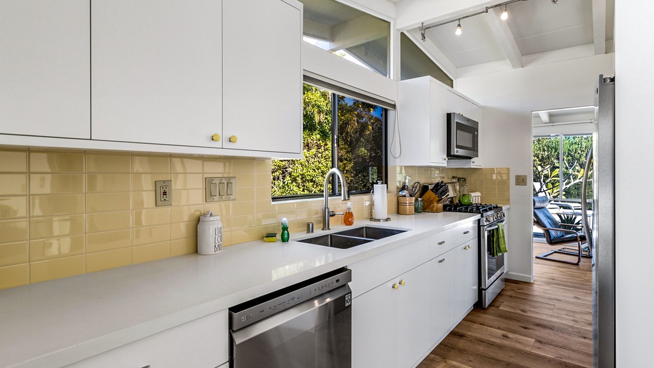 Photo of Kitchen in Magnesia Falls Cove
