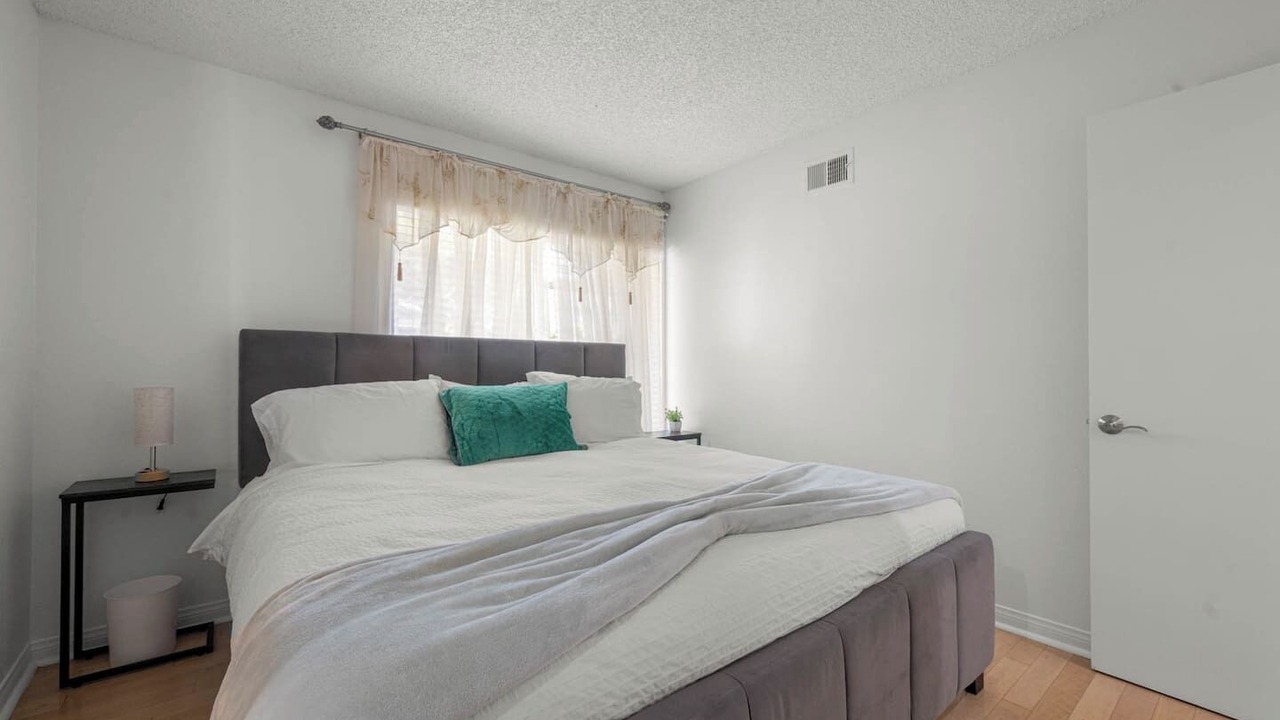 Photo of Bedroom in Glendale