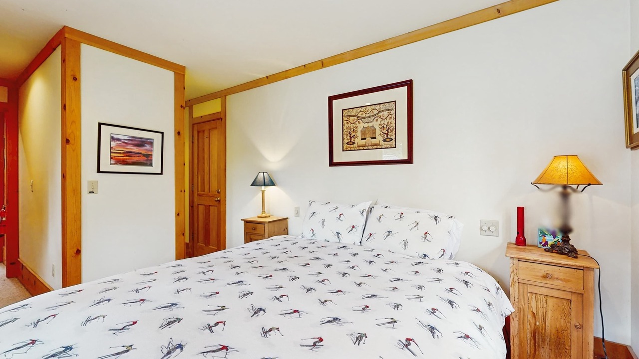 Photo of Bedroom in Alpine Meadows