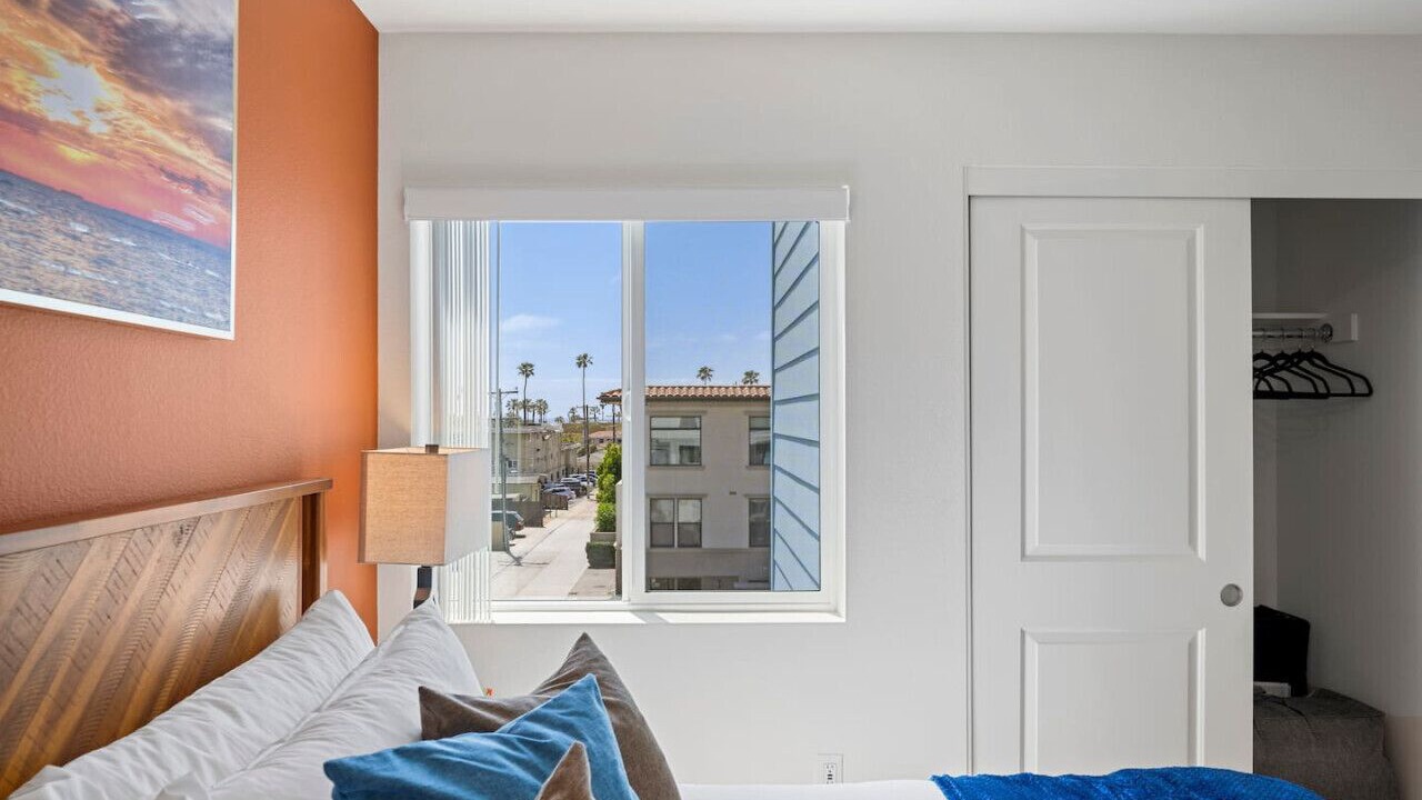 Photo of Bedroom in Crown Point