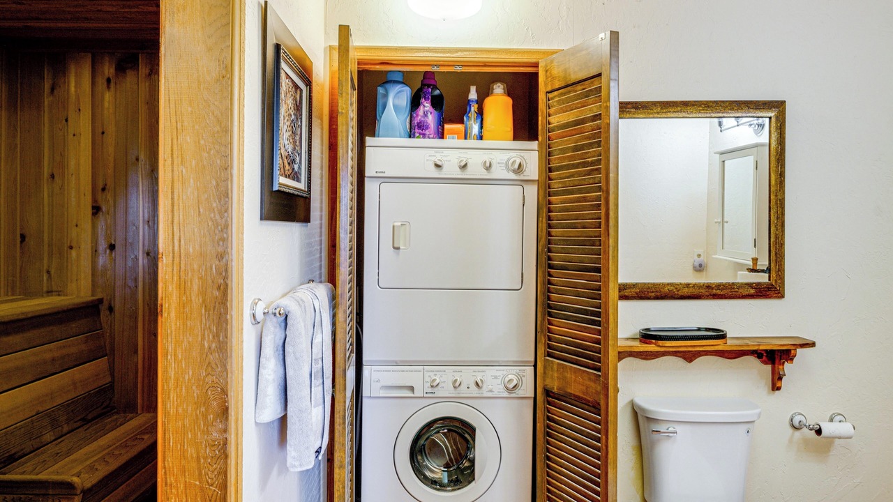 Photo of Bathroom in Pine Mountain Club