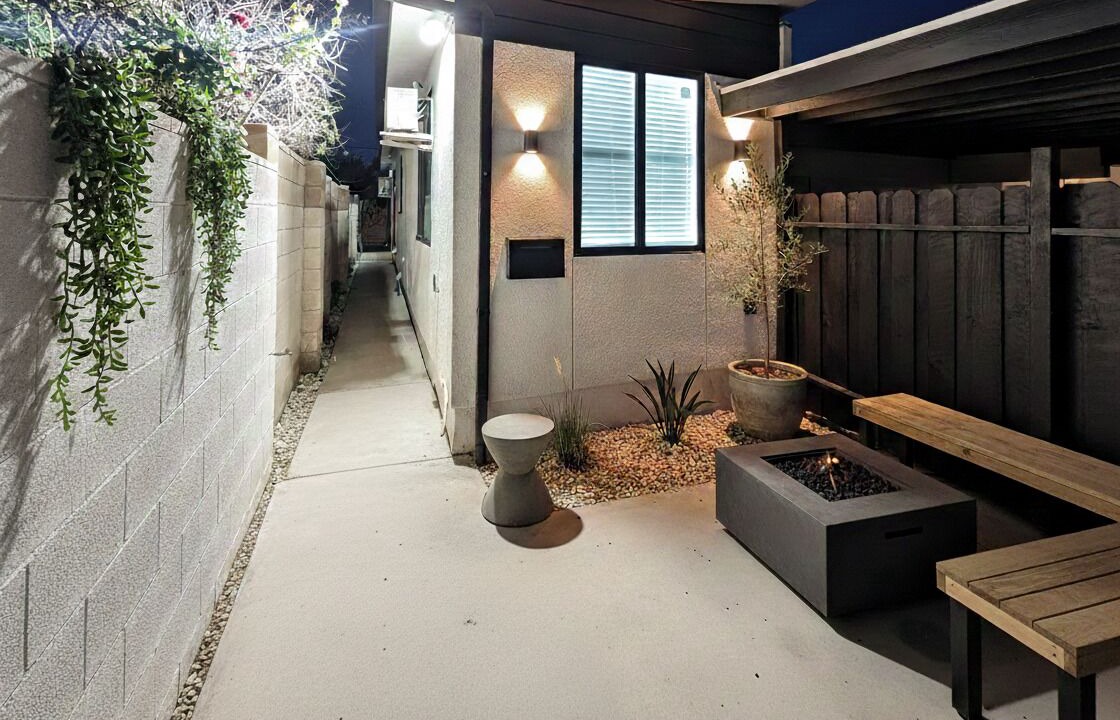 Photo of Patio Balcony in Chatsworth