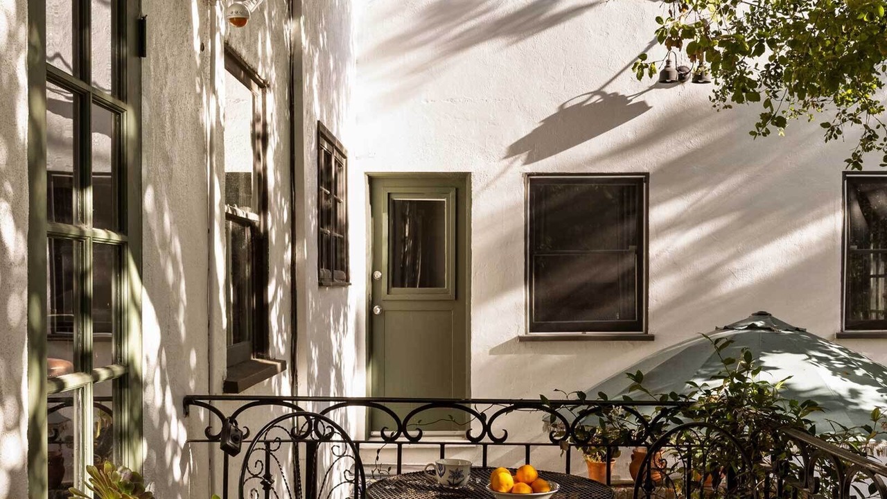 Photo of Outdoor in Beachwood Canyon