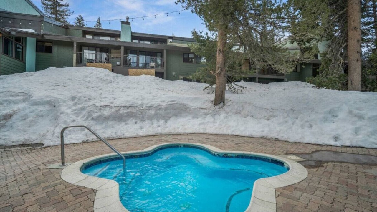 Photo of Outdoor in Mammoth Lakes
