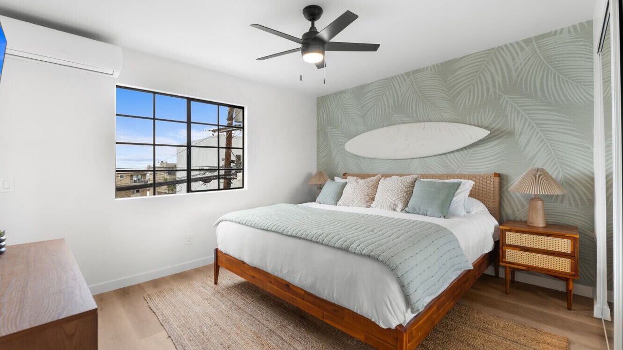 Photo of Bedroom in Crown Point