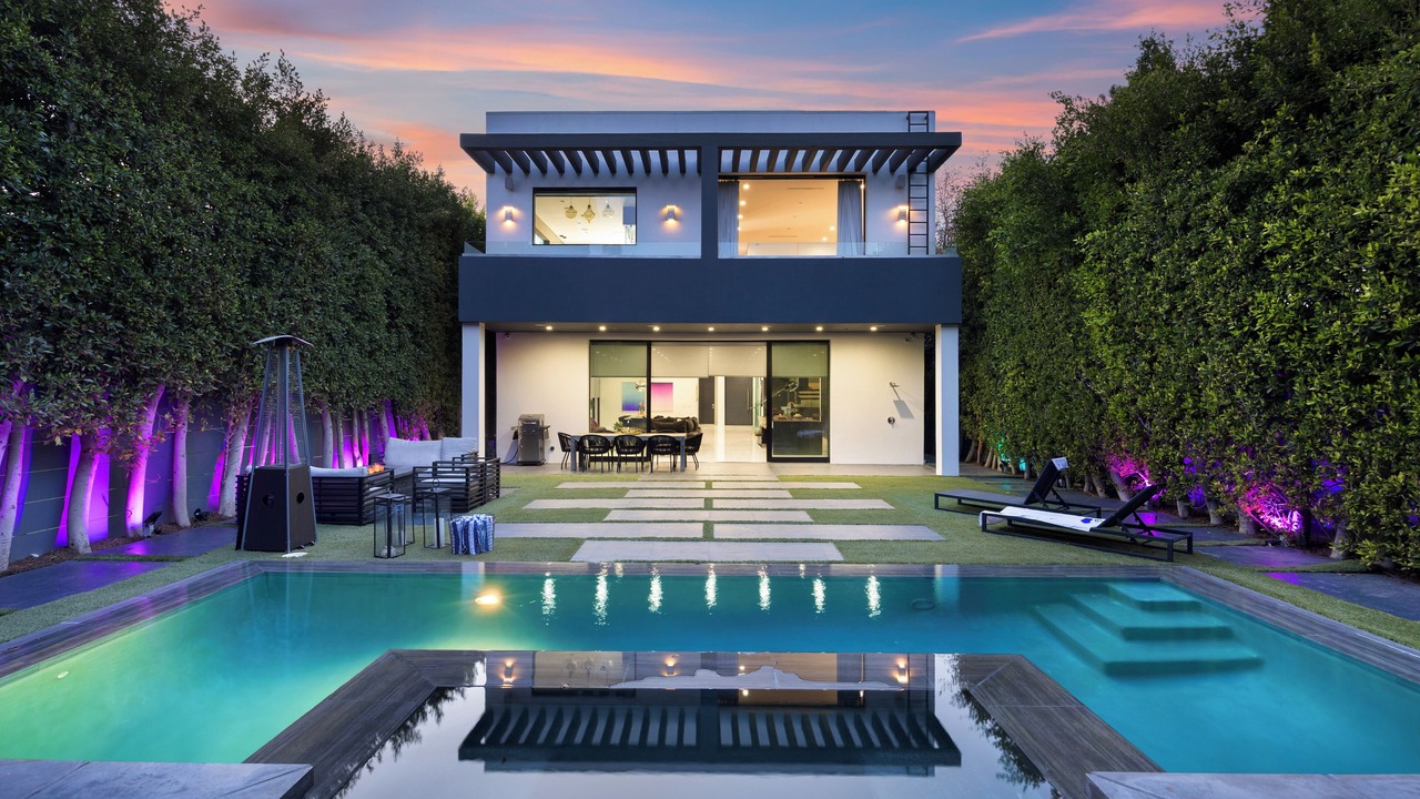 Photo of Outdoor in Melrose
