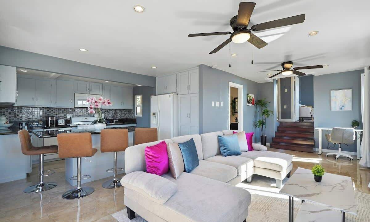 Photo of Livingroom in Eagle Rock