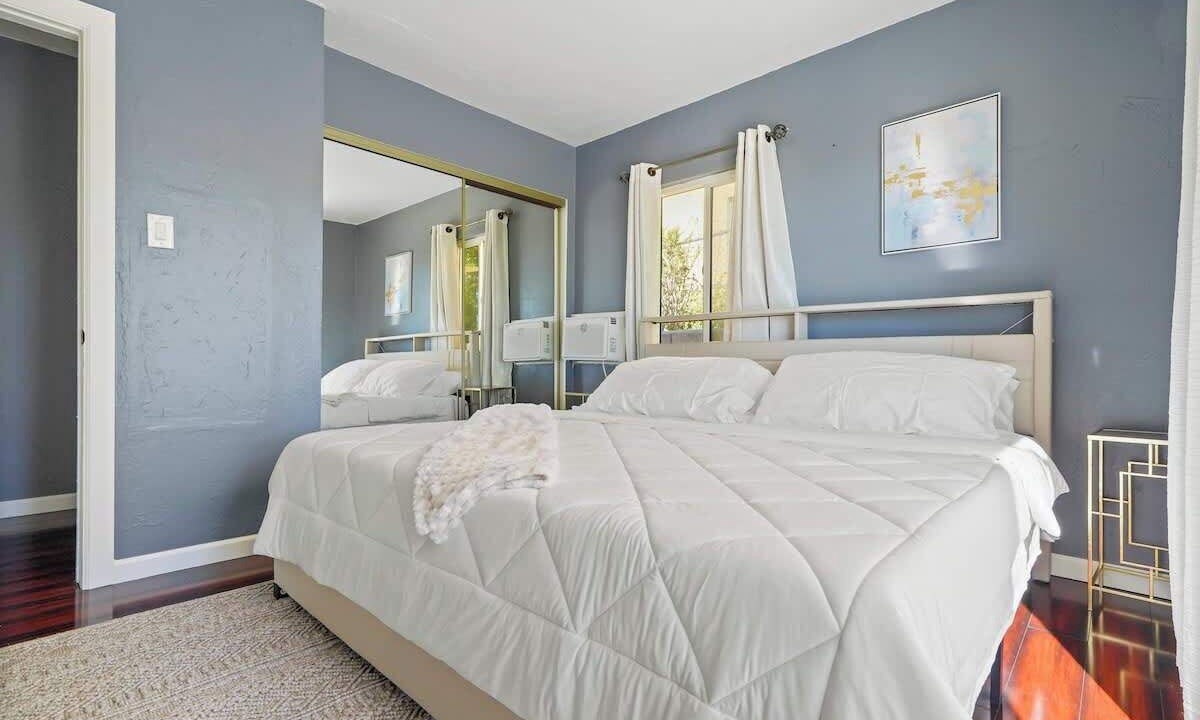 Photo of Bedroom in Eagle Rock