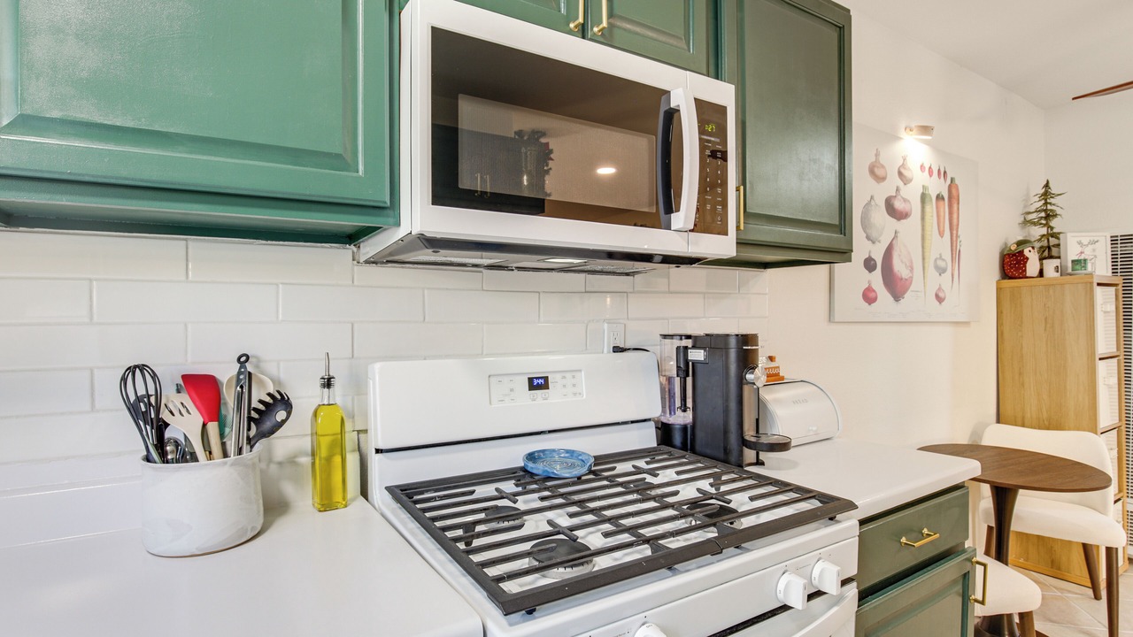 Photo of Kitchen in Mid-City
