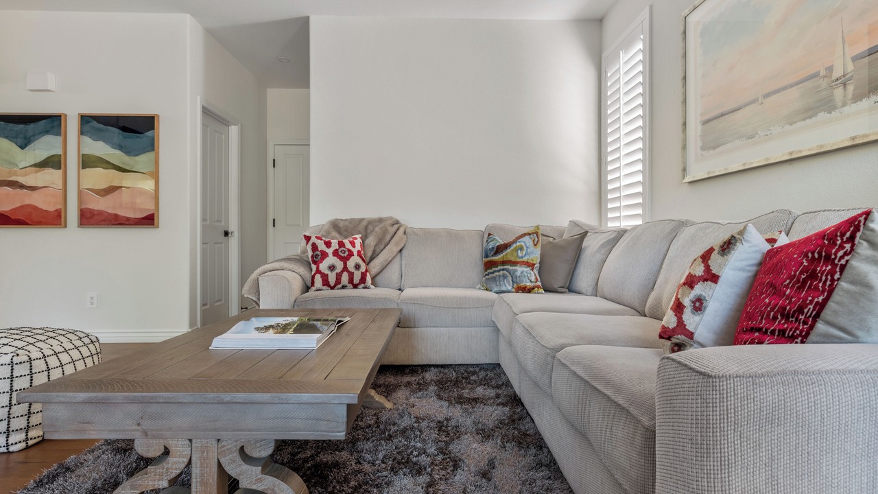 Photo of Livingroom in Santa Clarita