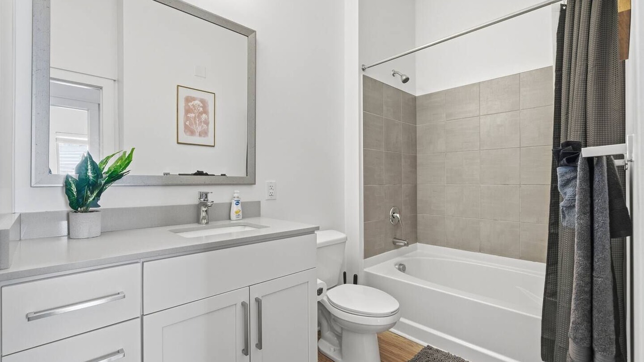 Photo of Bathroom in Second Ward