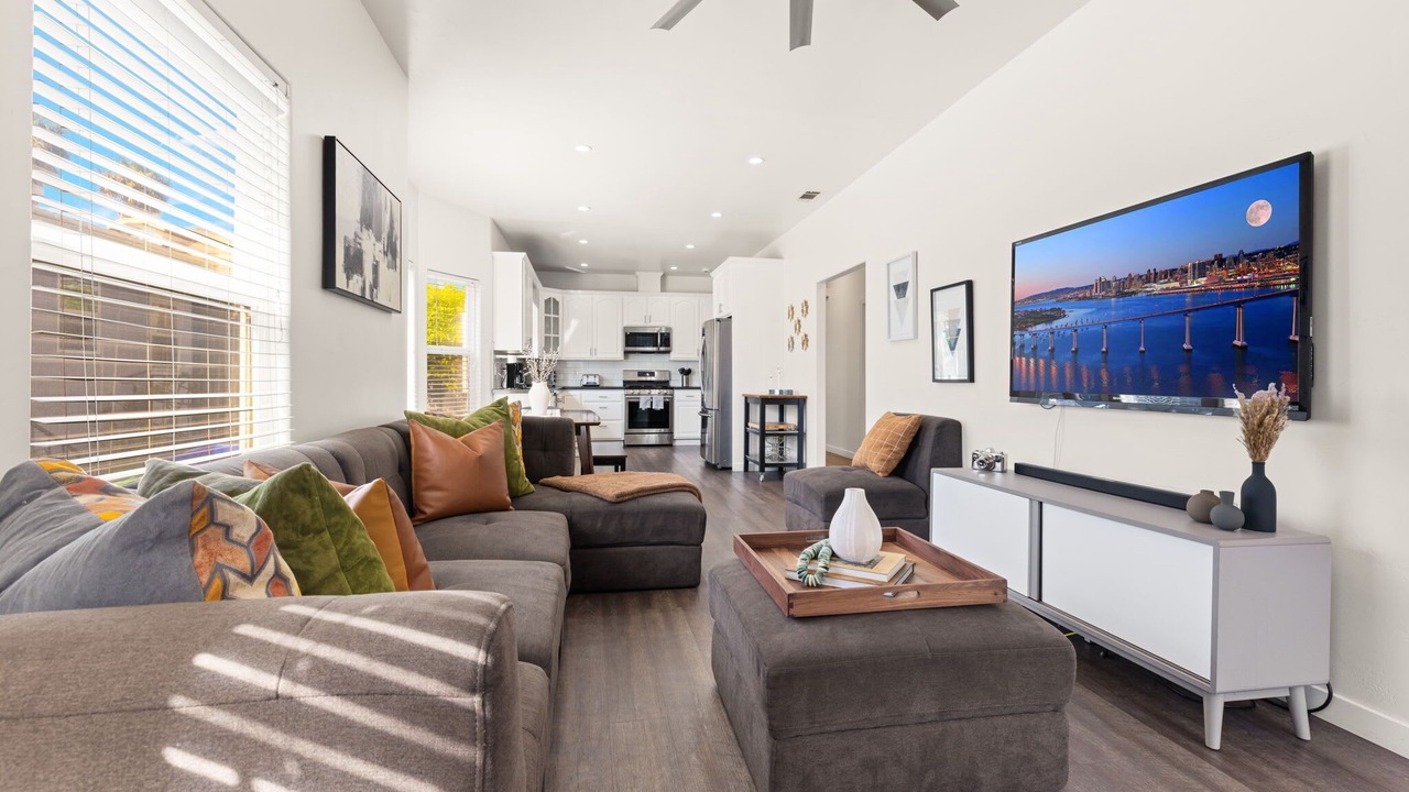 Photo of Livingroom in Roseville - Fleet Ridge